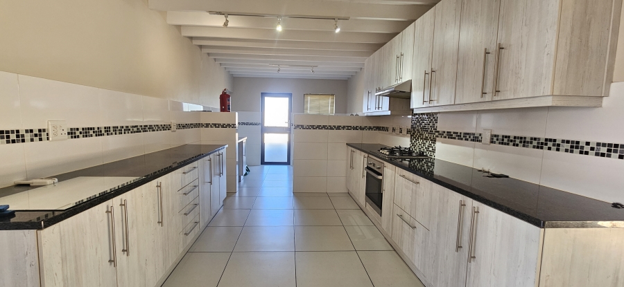 To Let 3 Bedroom Property for Rent in Berg En Dal Western Cape